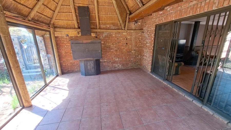 3 Bedroom Property for Sale in Langenhovenpark Free State
